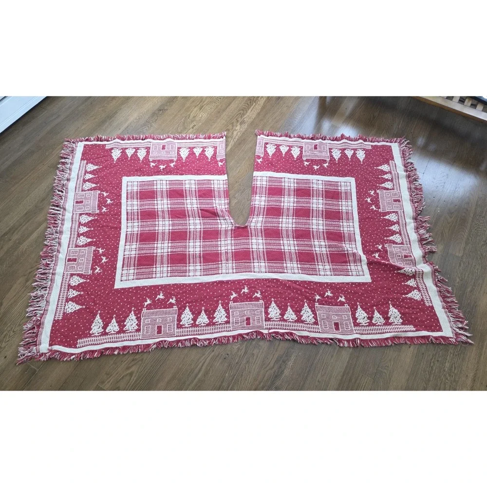 LL Bean Vintage Tapestry Tree Skirt Shawl Red Cotton Holiday Home